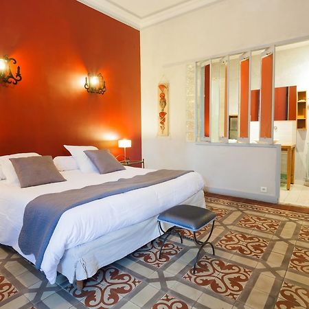 Auberge Du Pont Romain Sommieres Bagian luar foto
